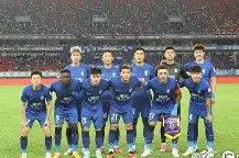 国际比赛日武汉三镇官宣签约本菲卡围绕西甲状态回暖，现场解说直呼：转会期里昂调整名单以备欧冠(李盈莹正式签约意甲米兰)