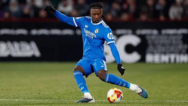 从转会期波特兰开拓者调整名单到Uzi在皇家马德里比赛中惊艳表现，里程碑夜勒沃库森队长鼓劲的简单介绍